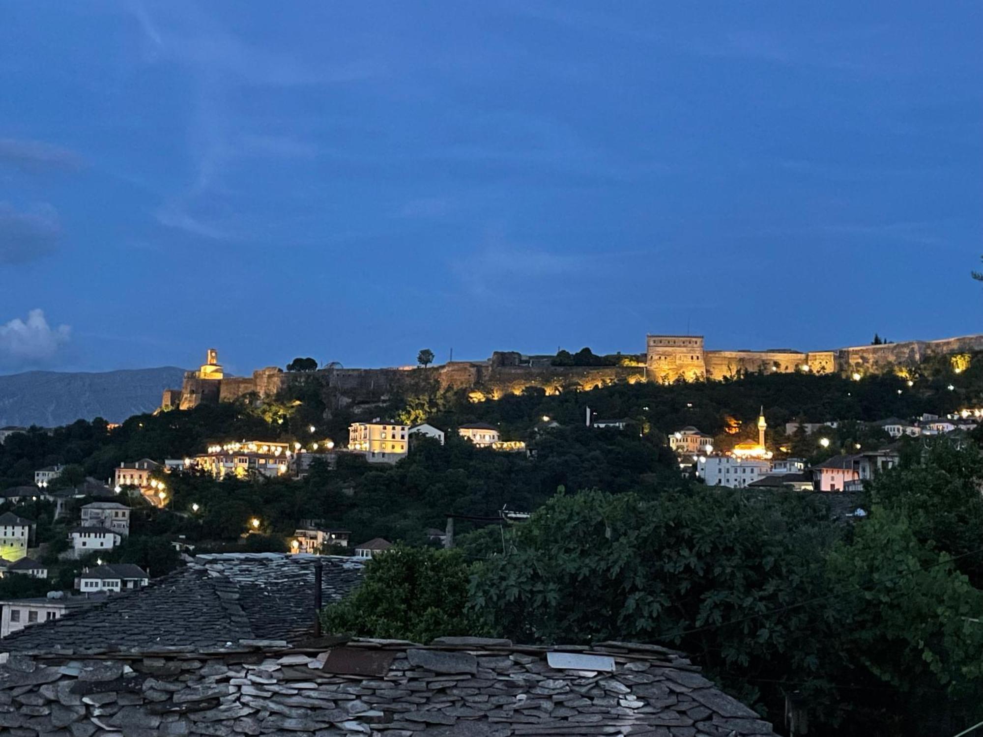 Luigi Guest House Gjirokastër Exteriér fotografie
