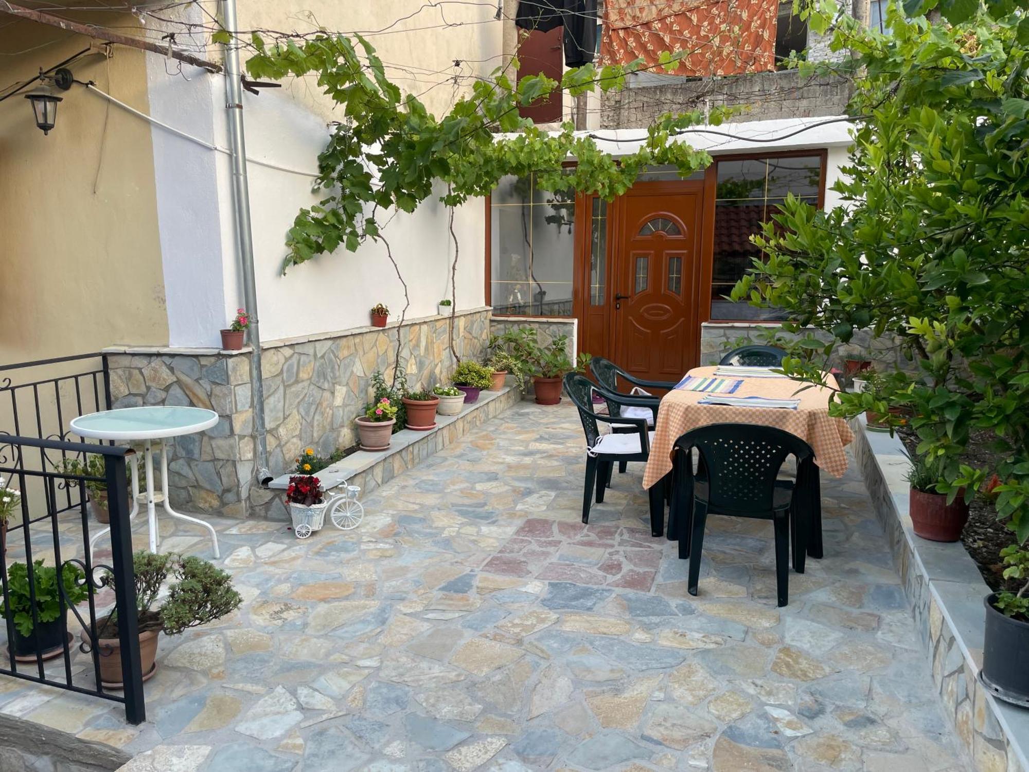 Luigi Guest House Gjirokastër Exteriér fotografie