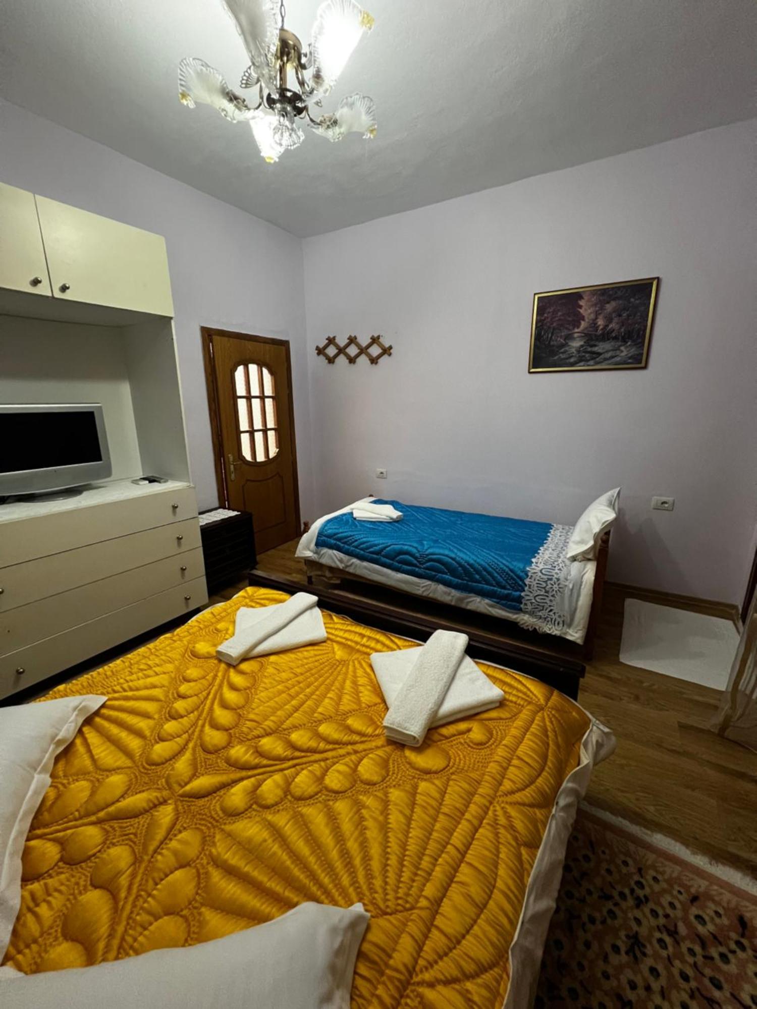 Luigi Guest House Gjirokastër Exteriér fotografie